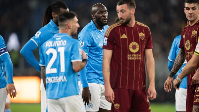 napoli pasticcio sul mercato gli azzurri piu deboli dopo l addio di kvara