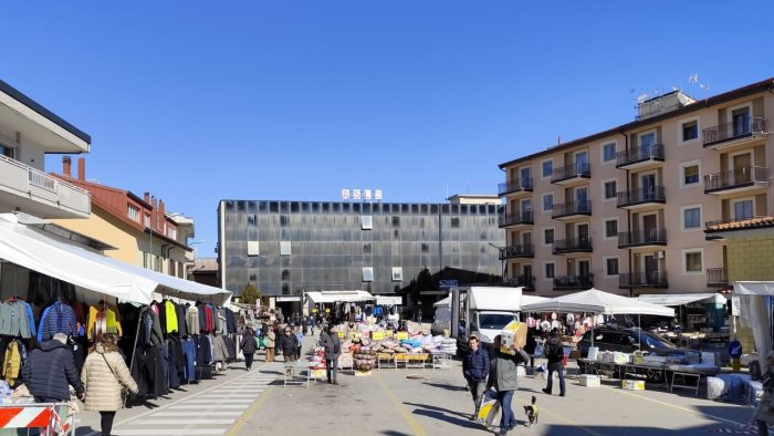 ariano trasferimento mercato in periferia forza italia ribadisce contrarieta