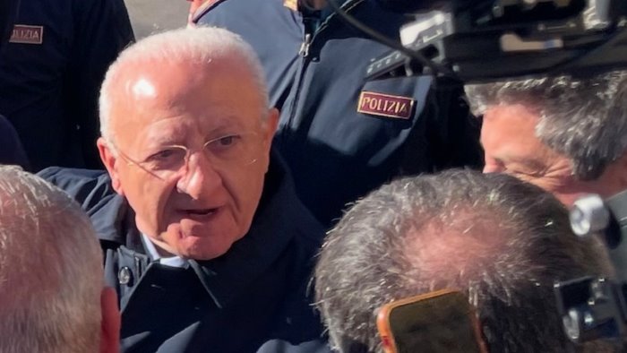 truffa migranti tesoriere pd de luca chiedete a misiani partito sequestrato