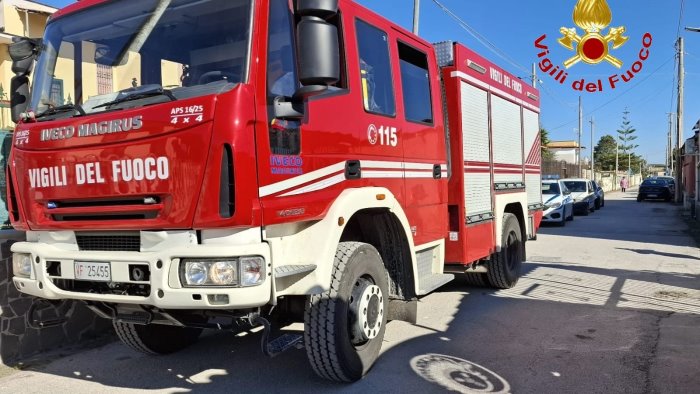 tragedia a castel volturno 23enne muore schiacciato dal crollo di un balcone