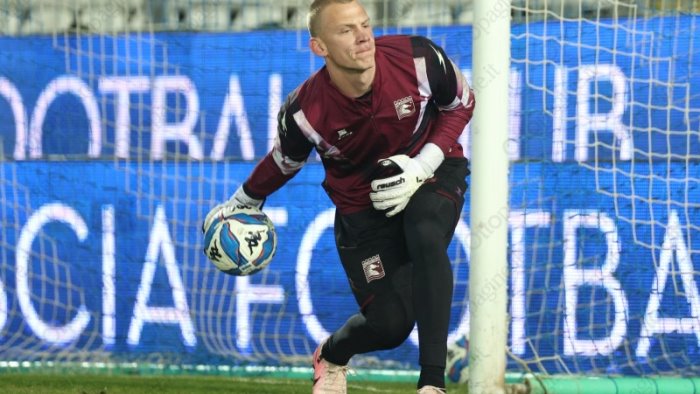 salernitana christensen e un muro e la difesa si riscopre un punto di forza