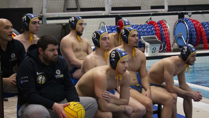 pallanuoto a2 circolo nautico salerno altra beffa il derby e dell acquachiara