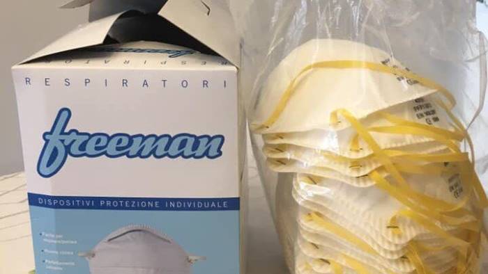 covid 19 il sindaco regala 2500 mascherine e gel igienizzante