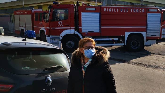 m5s incendio a sarno emergenza coronavirus e roghi tossici