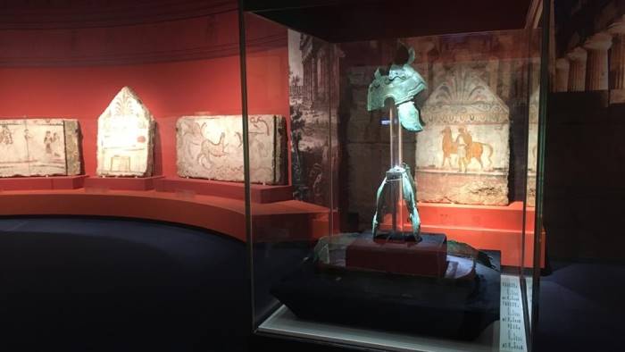 paestum riapre ma per adesso solo in cina