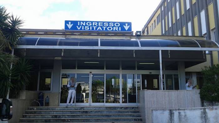 coronavirus a battipaglia positivo il padre di un chirurgo