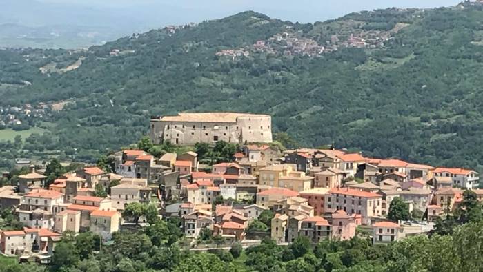 ceppaloni col servizio urbeapp linea diretta con i cittadini