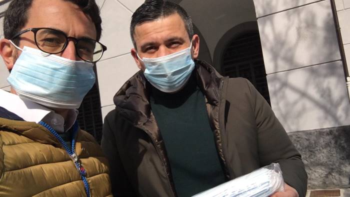 cava in dono 500 mascherine monouso alla protezione civile
