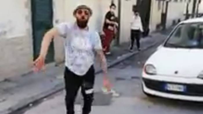 pozzuoli identificato lo showman di rione marocchini