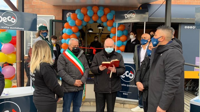 taglio del nastro a foglianise per il nuovo deco