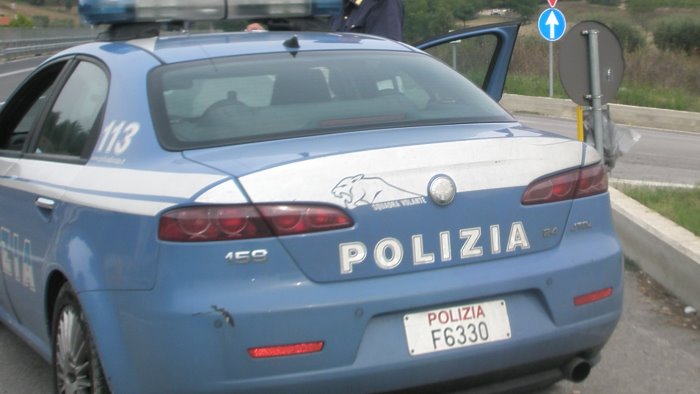 giugliano in campania ruba cavi elettrici arrestato