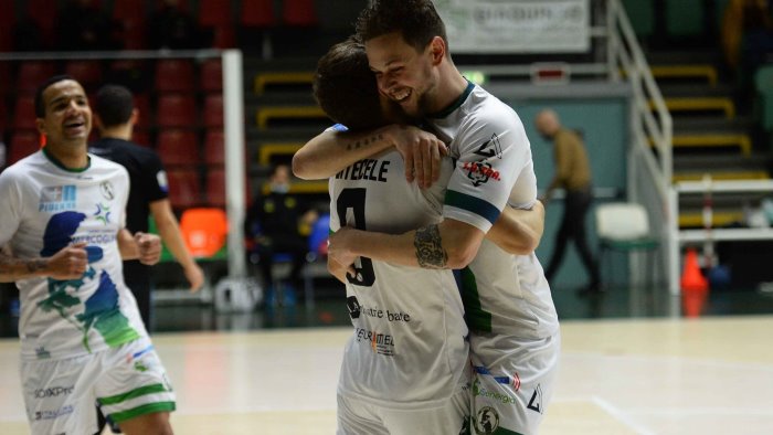 sandro abate manda ko l aniene e si qualifica alle final eight