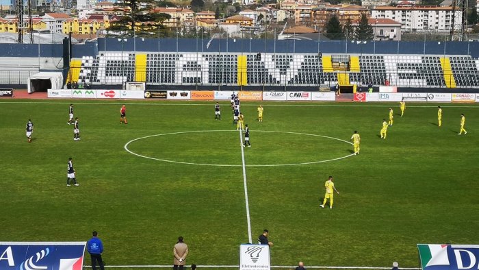 cavese adesso serve un miracolo sportivo blitz catania 0 2