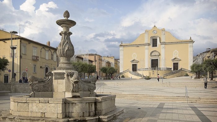 ristori alle imprese a cerreto amministrazione sotto accusa