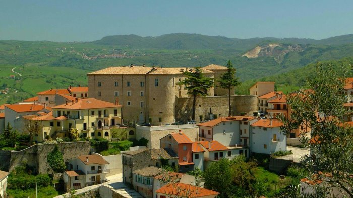 torella dei lombardi appello ai giovani dateci una mano