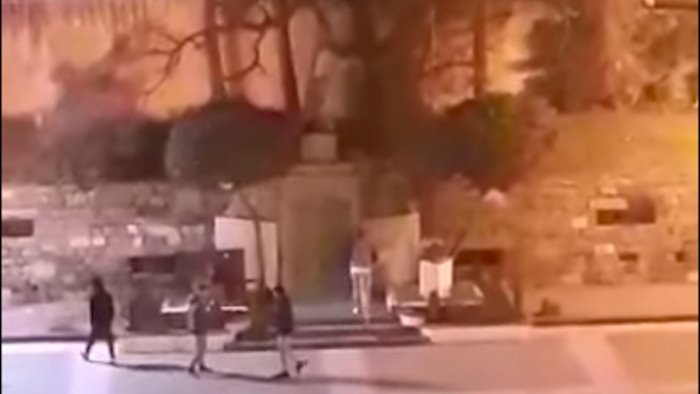 castellabate teppistelli in azione la denuncia del sindaco