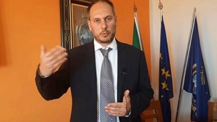 monte di procida approvati aiuti a fondo perduto