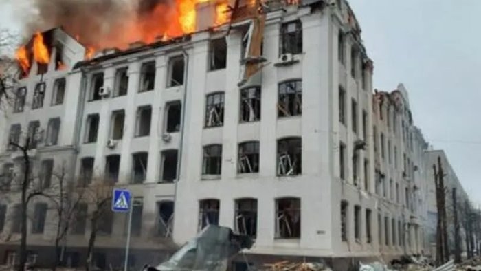 ucraina sotto attacco dei russi la citta di dnipro