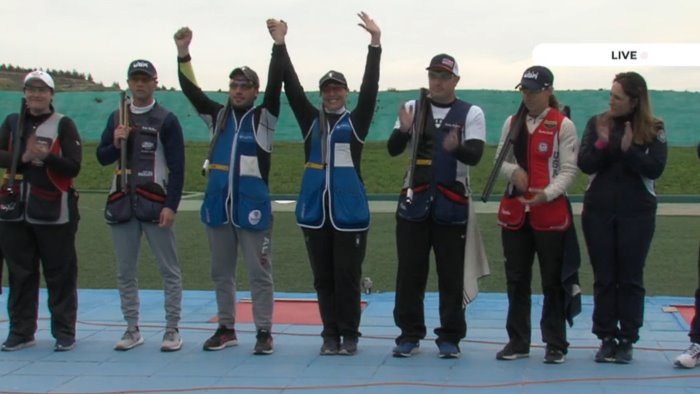 tiro a volo cassandro e perfetto dopo l argento arriva l oro nel mixed team