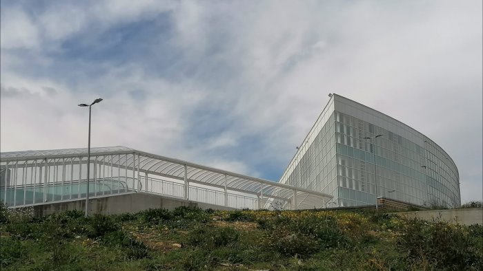 autostazione di grottaminarda lunedi il taglio del nastro con de luca