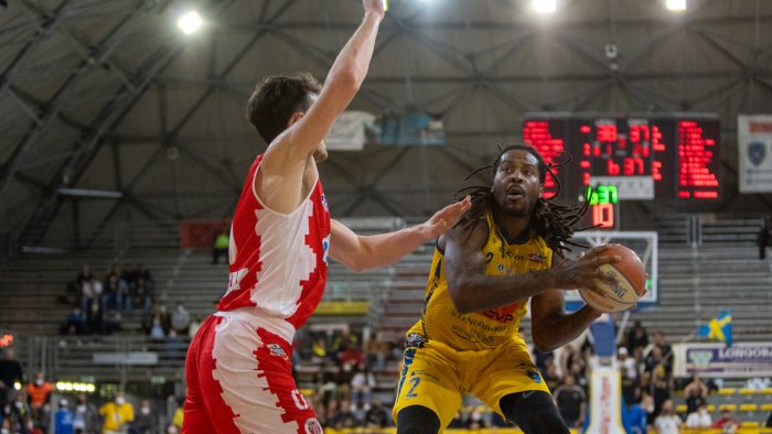 scafati cento 74 54 rossi merito dello staff sanitario