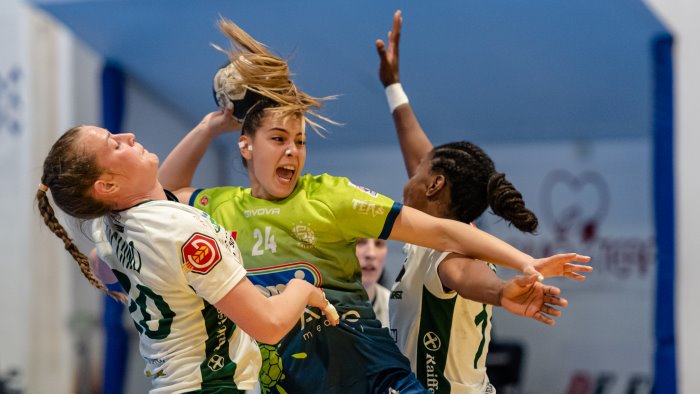 pallamano a1 la jomi salerno fara visita alla cellini padova