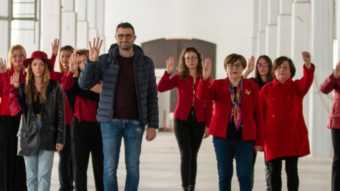 pontecagnano un app per denunciare le violenze domestiche