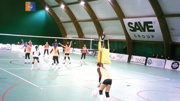 accademia volley doloroso passo falso a vibo valentia