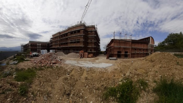 polo scolastico di contursi terme procedono i lavori di costruzione
