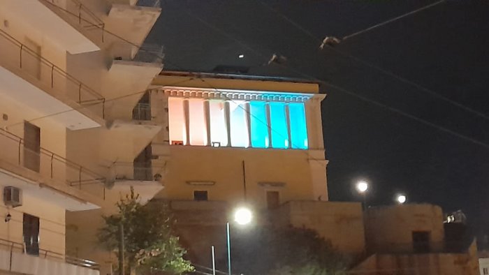 mi hanno minacciato di morte attraverso un biglietto anonimo inviatomi a casa