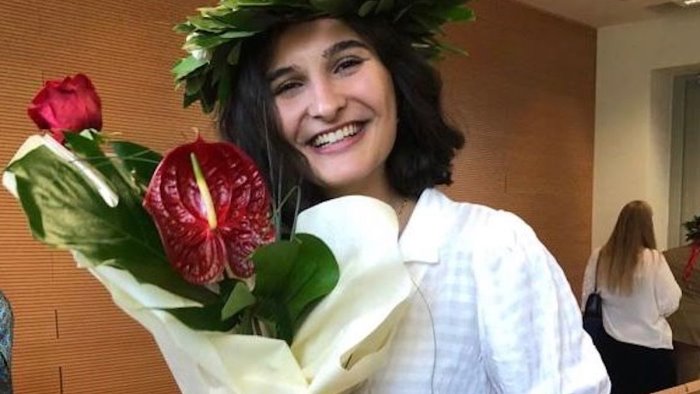 rosita entra ad harvard grazie ad una ricerca sulla sua tramonti