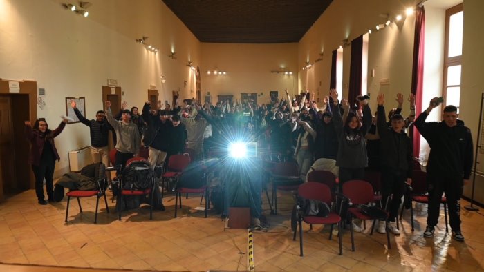 napoli come non l hai mai vista il racconto dei piu giovani diventa un film