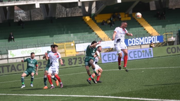 avellino due assenze e diversi dubbi verso il derby con la juve stabia