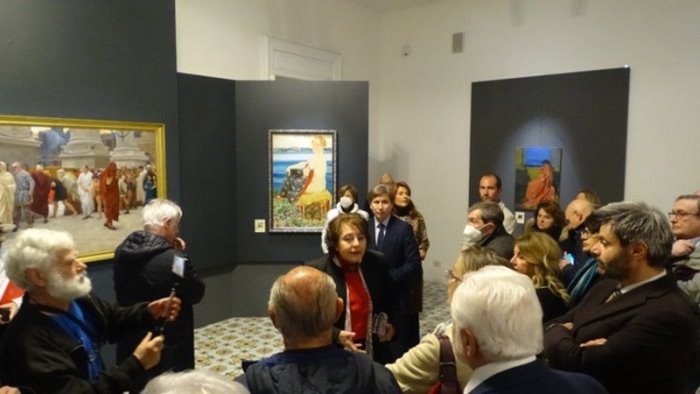 sorrento a villa fiorentino mostre su edgardo curcio e sulle foto di lawuaert