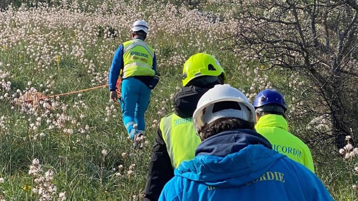 da salerno alla murgia per raccogliere asparagi 85enne scomparso trovato morto