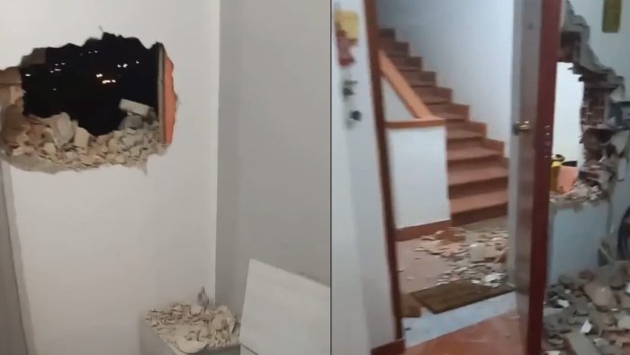 ladri scatenati sfondano le pareti per rubare nelle case e allarme