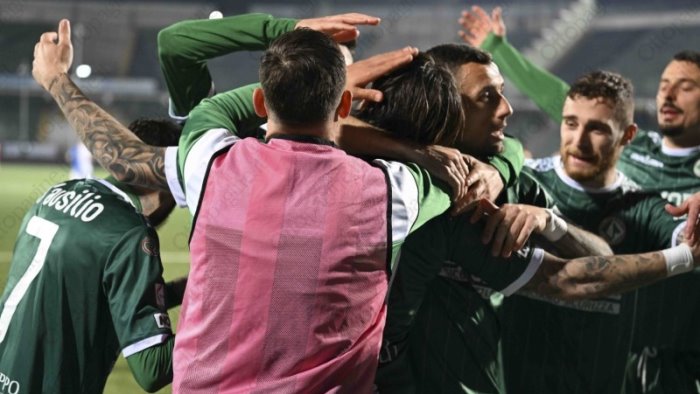 giugliano avellino due novita di formazione per i lupi