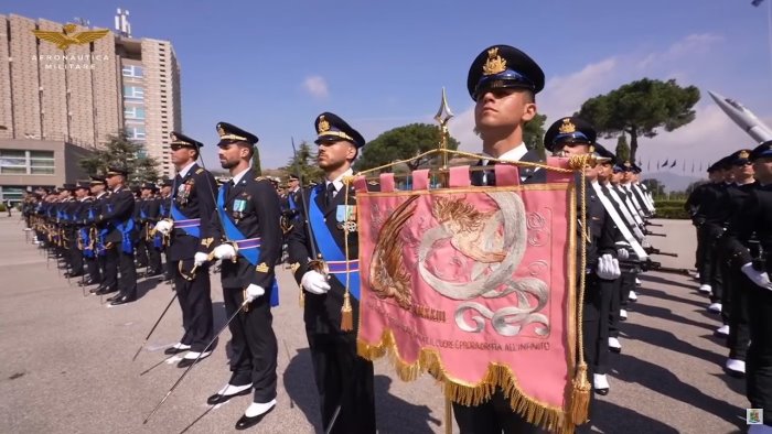 i cadetti dell aeronautica giurano a pozzuoli crosetto presidio di sicurezza