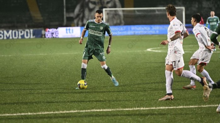 giugliano avellino 3 2 tabellino e voti dei lupi