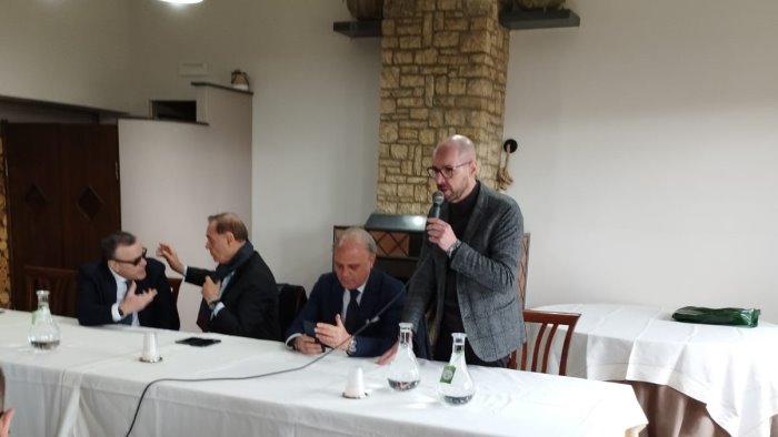 fra san leucio del sannio e benevento nuovo capolinea dei bus urbani di trotta