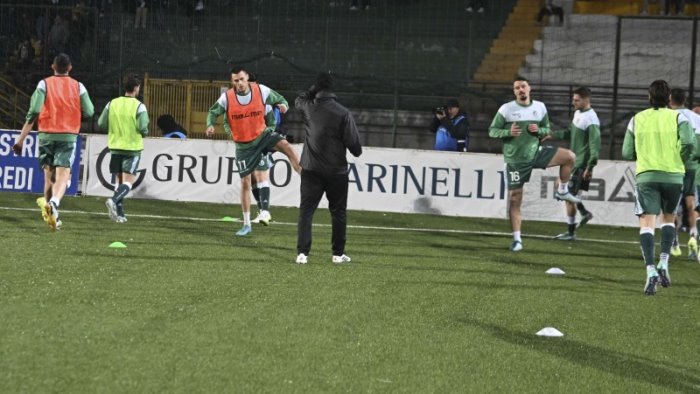 avellino catania le probabili formazioni possibili novita per i lupi
