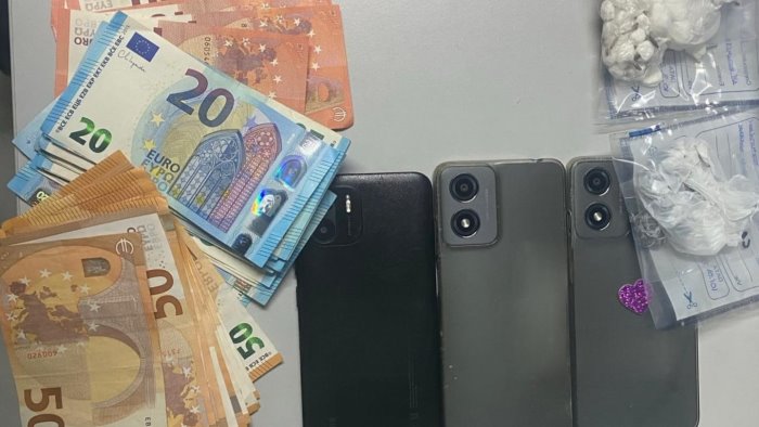 cimitile sorpreso dalla polizia e arrestato