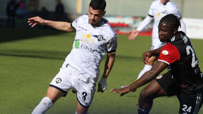 foggia cavese 0 1 colpaccio esterno dei metelliani agganciato il decimo posto