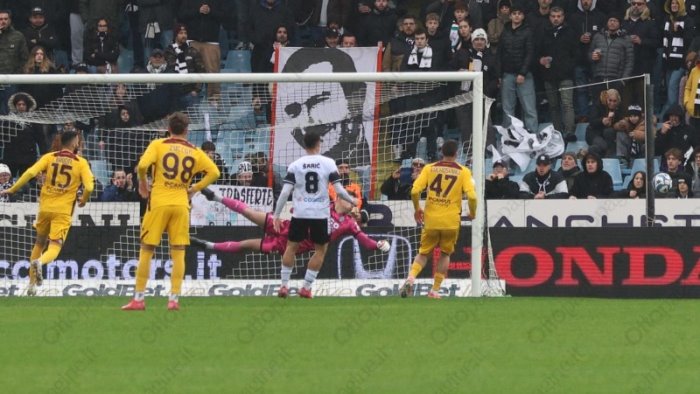 salernitana psicosi retrocessione valentini parla alla squadra