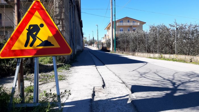 ariano mancato ripristino sede stradale a serra ancora un incidente