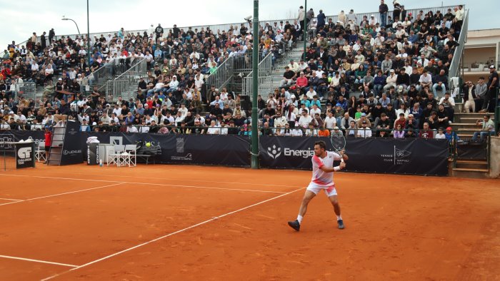 alla napoli tennis cup sold out per l esordio di stan wawrinka
