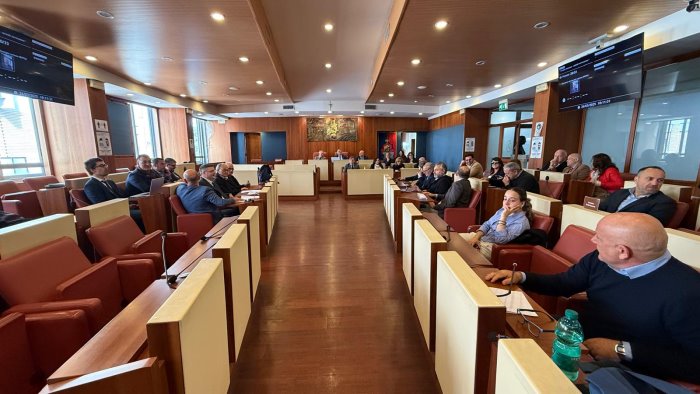 caserta in consiglio comunale via libera al bilancio di previsione