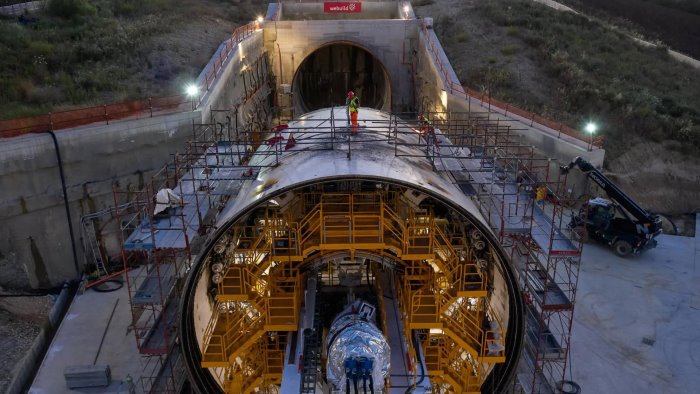 alta capacita napoli bari forza lavoro impressionante ad ariano