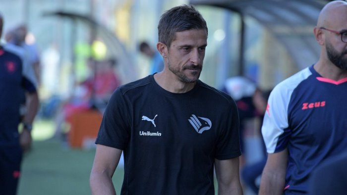 salernitana palermo dionisi momento duro ma non mollo arechi sara un test