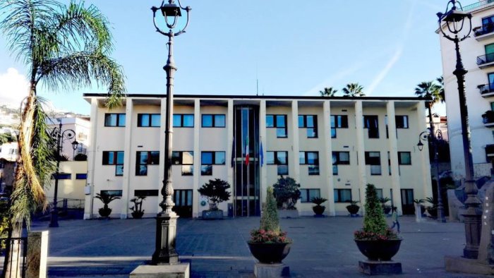 sant agnello torna l incubo sgombero per le famiglie dell housing sociale